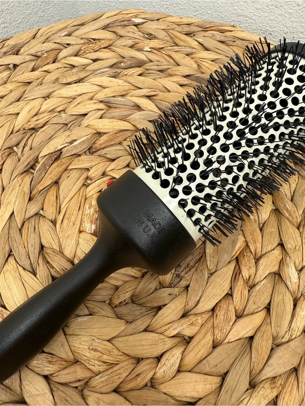 Denman Professional Round Vent Brush - Black/White Blow Out Dry